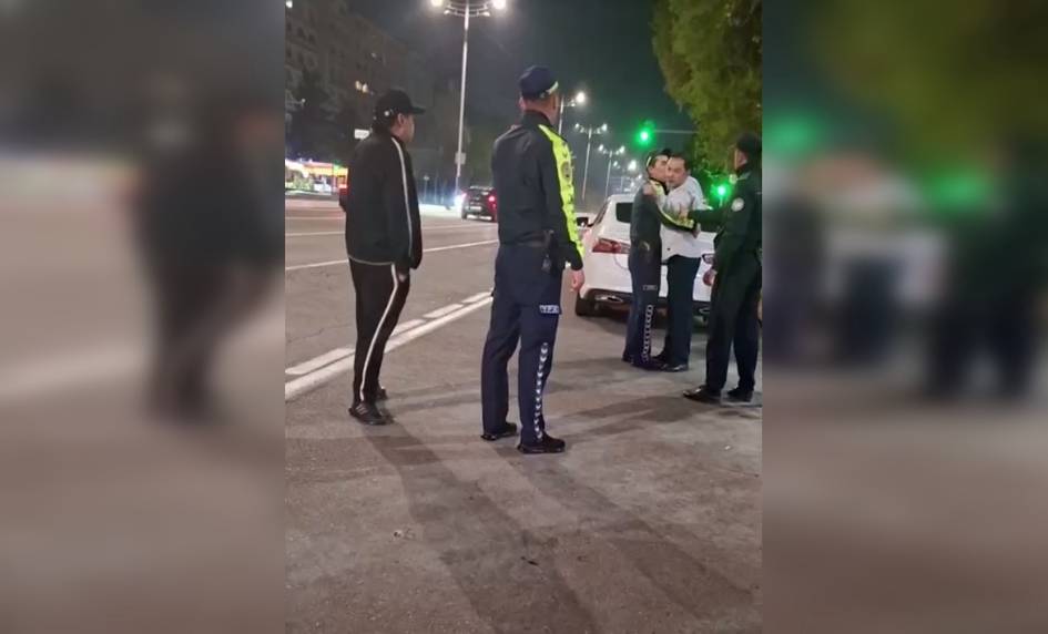 Toshkentda mast haydovchi PPX xodimiga musht tushirdi (video)